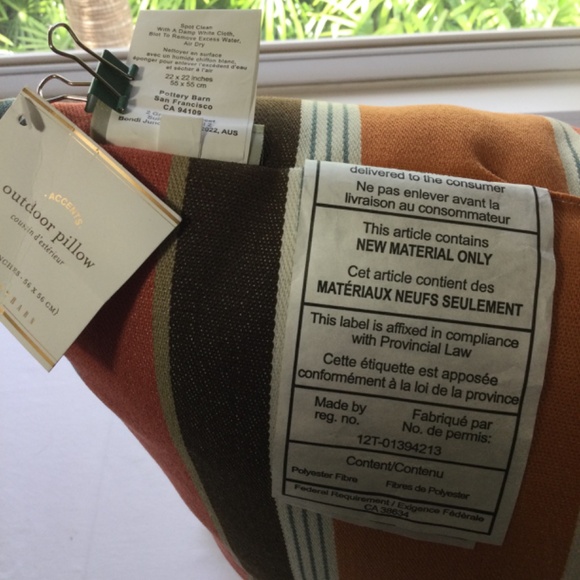 New Pottery barn pillow outdoor indoor, multi color stripes 22 x 22 squares - Picture 3 of 4